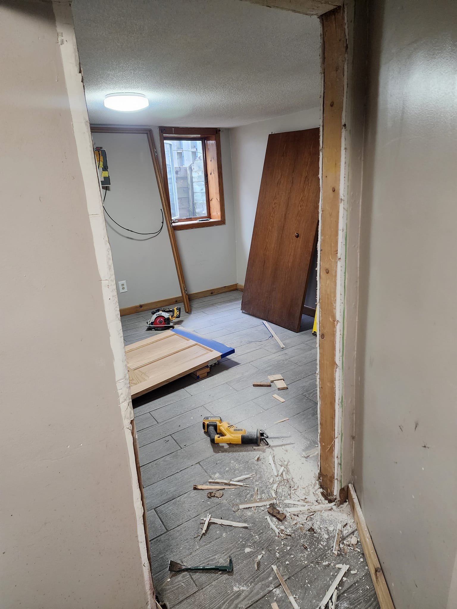 Door installation 5